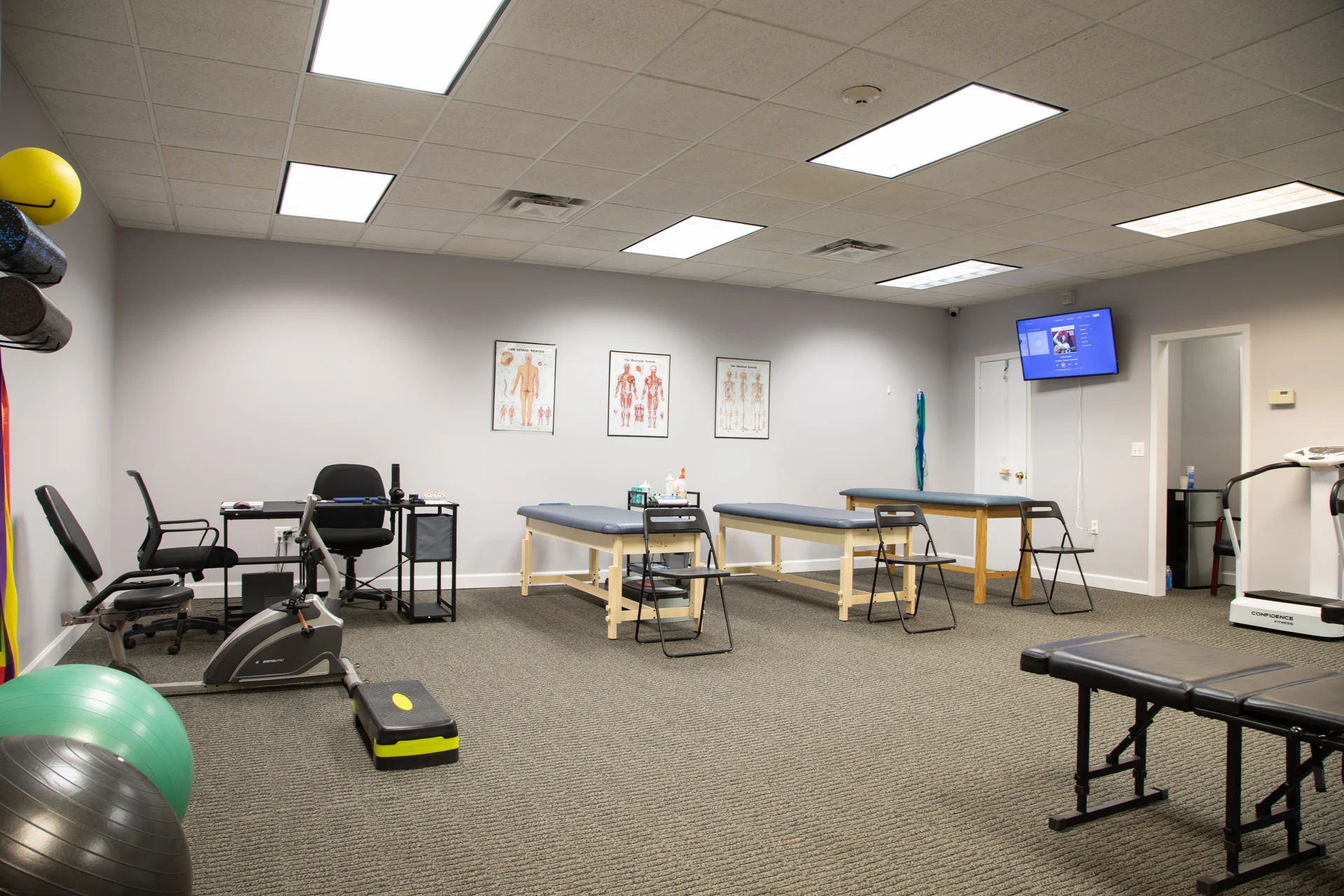 Treatment tables and exercise equipment in the Hackensack rehabilitation room